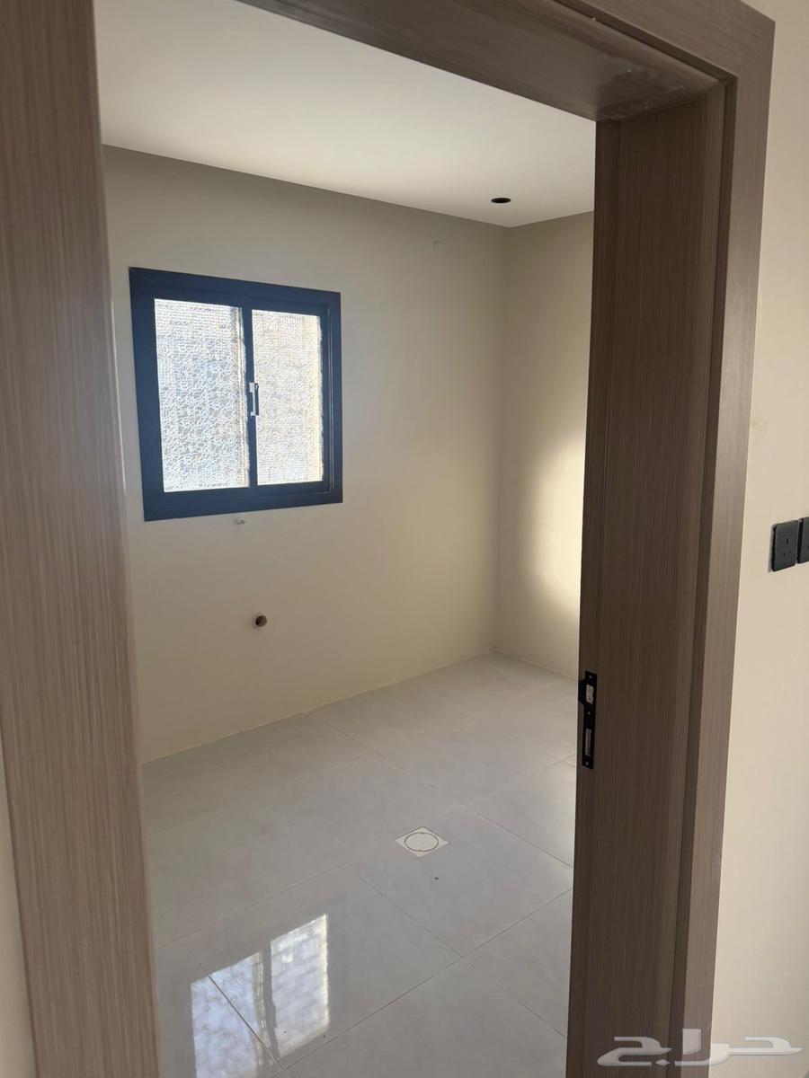 فيلا 7 غرف في الراكة الجنوبية 9