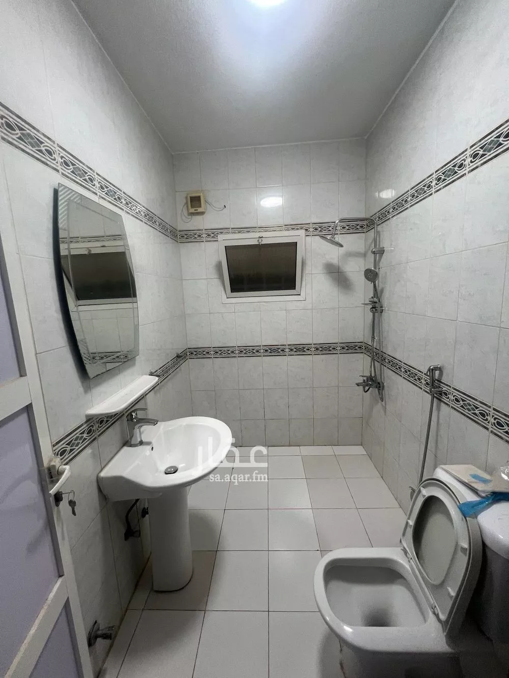 4 bedroom floor in Ishbiliyah 14