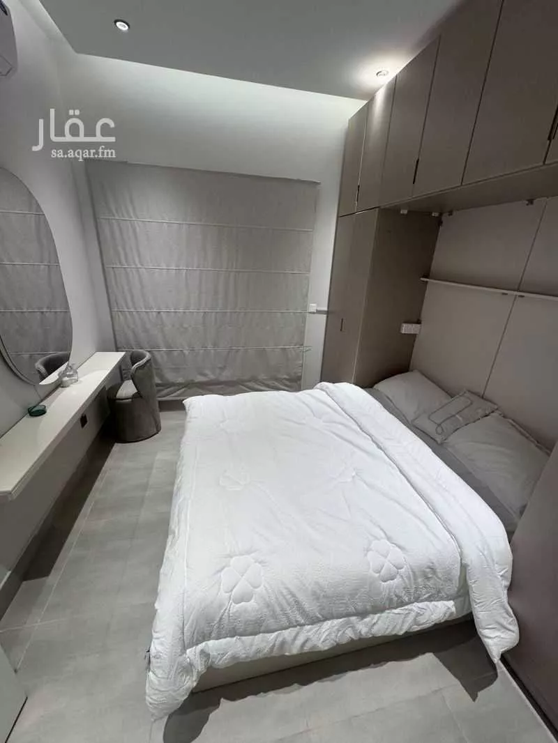 3 bedroom apartment in Al Malqa 8