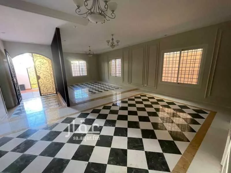 فيلا 6 غرف في الشاطئ 8