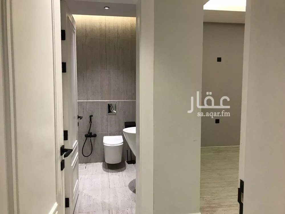 شقة 3 غرف في الملك عبدالعزيز 22