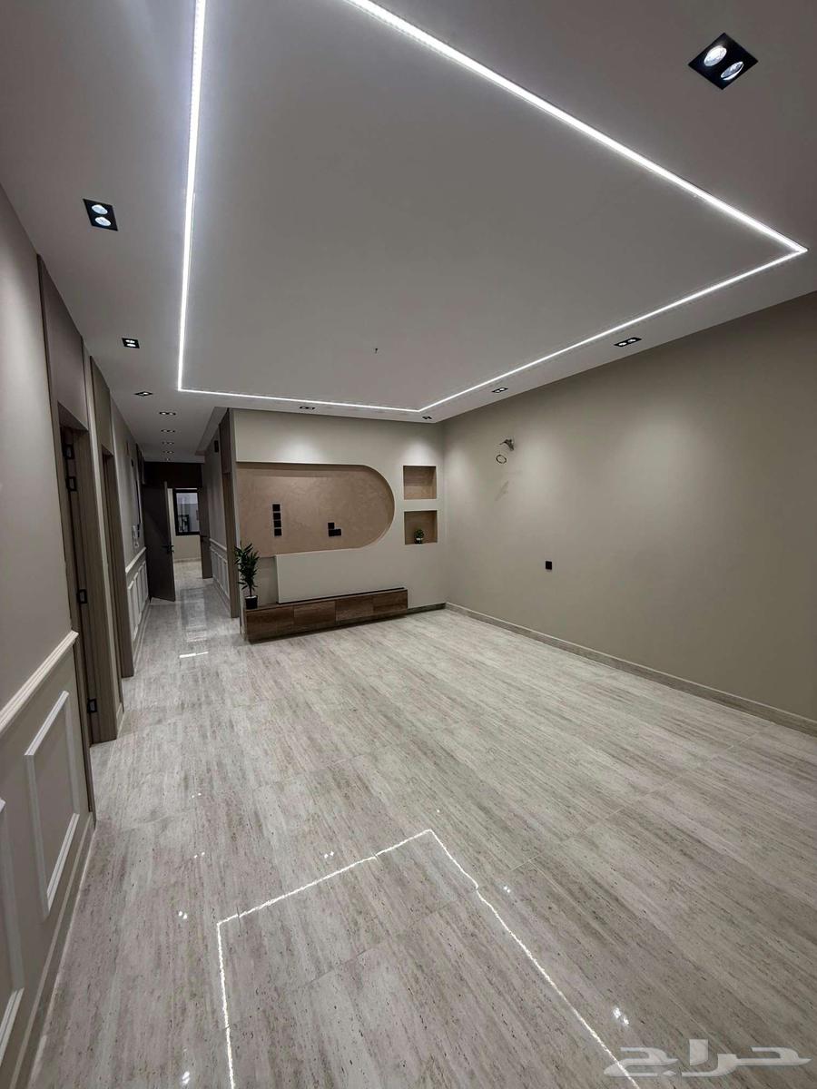 فيلا 9 غرف في ولي العهد 7