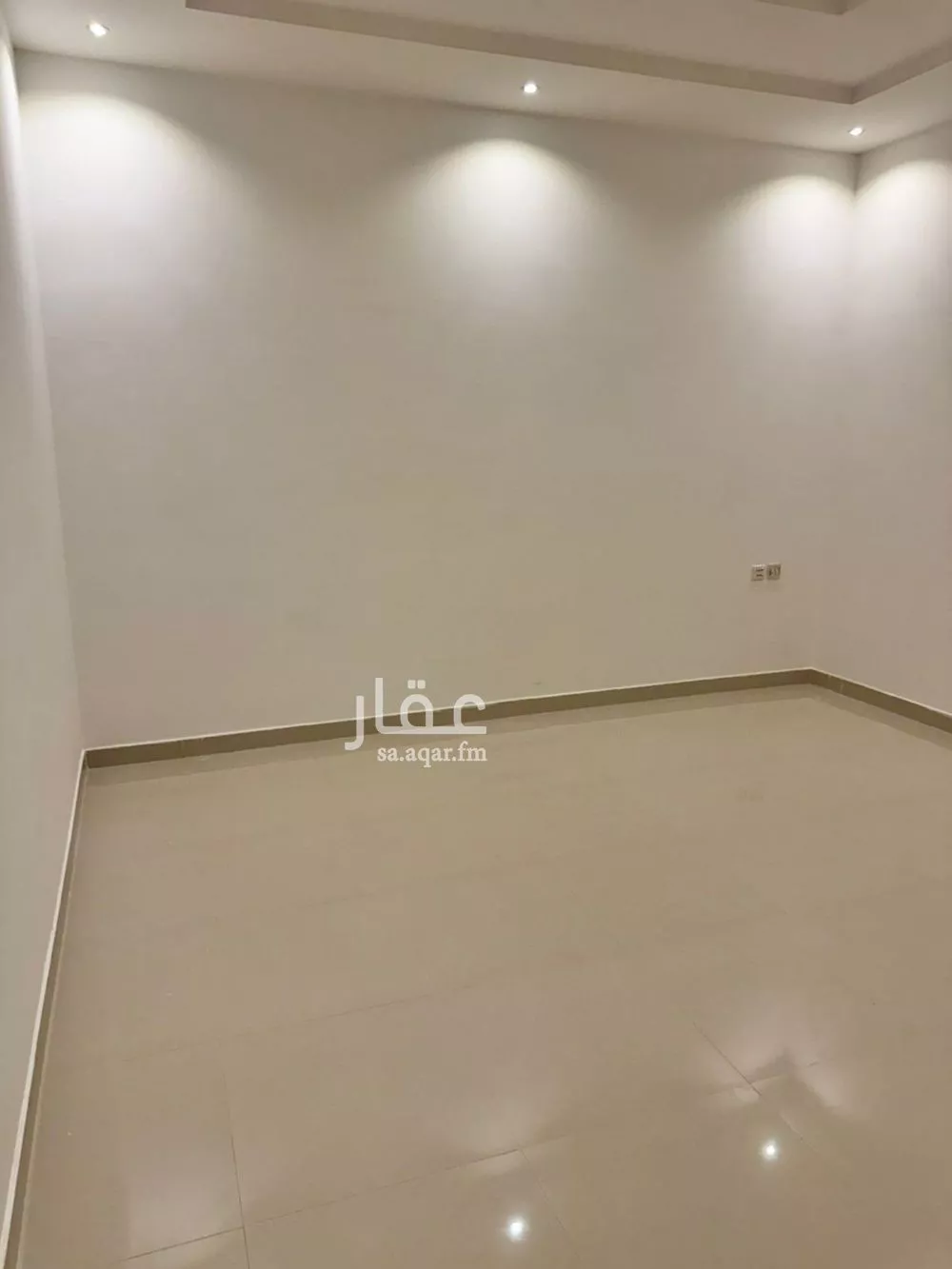 3 bedroom floor in Al Aridh 5