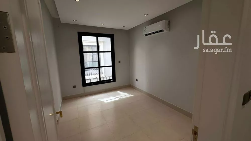 4 bedroom apartment in Al Malqa 8
