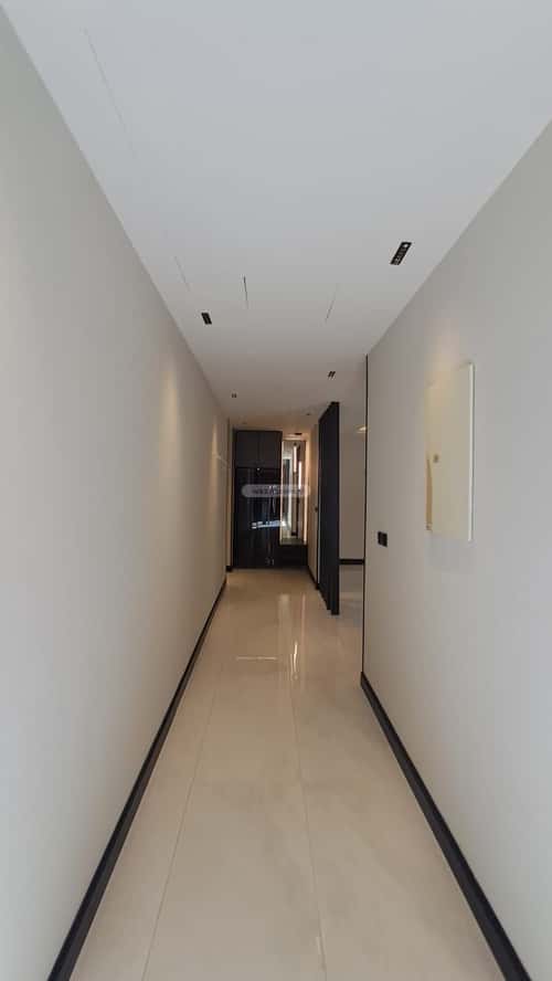 فيلا 4 غرف في الشراع 9