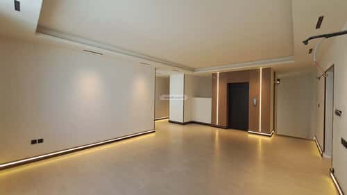 فيلا 4 غرف في الشراع 5