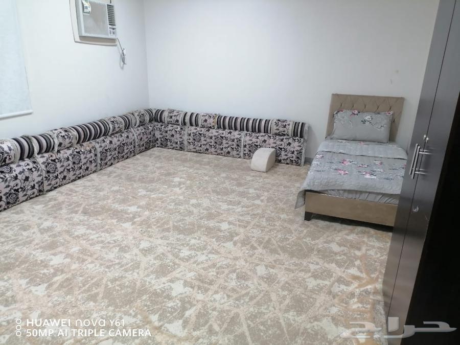 شقة 2 غرف في البركة 3