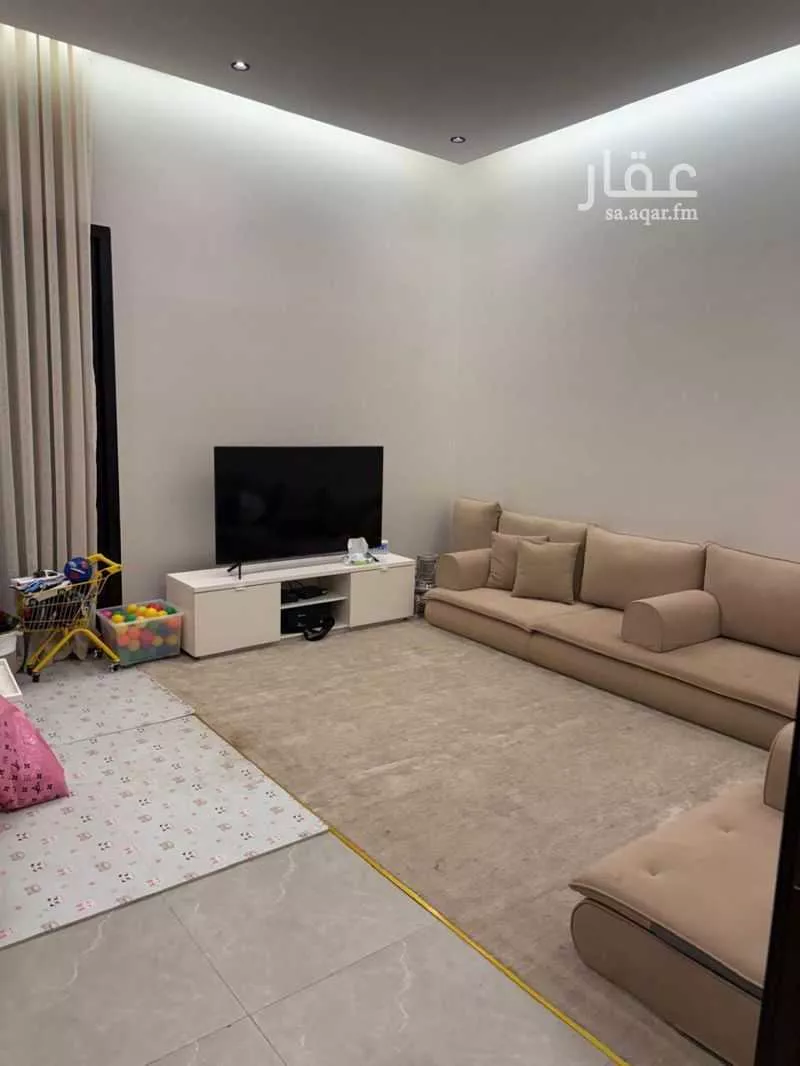 4 bedroom villa in Dhahrat Al Badiah 4