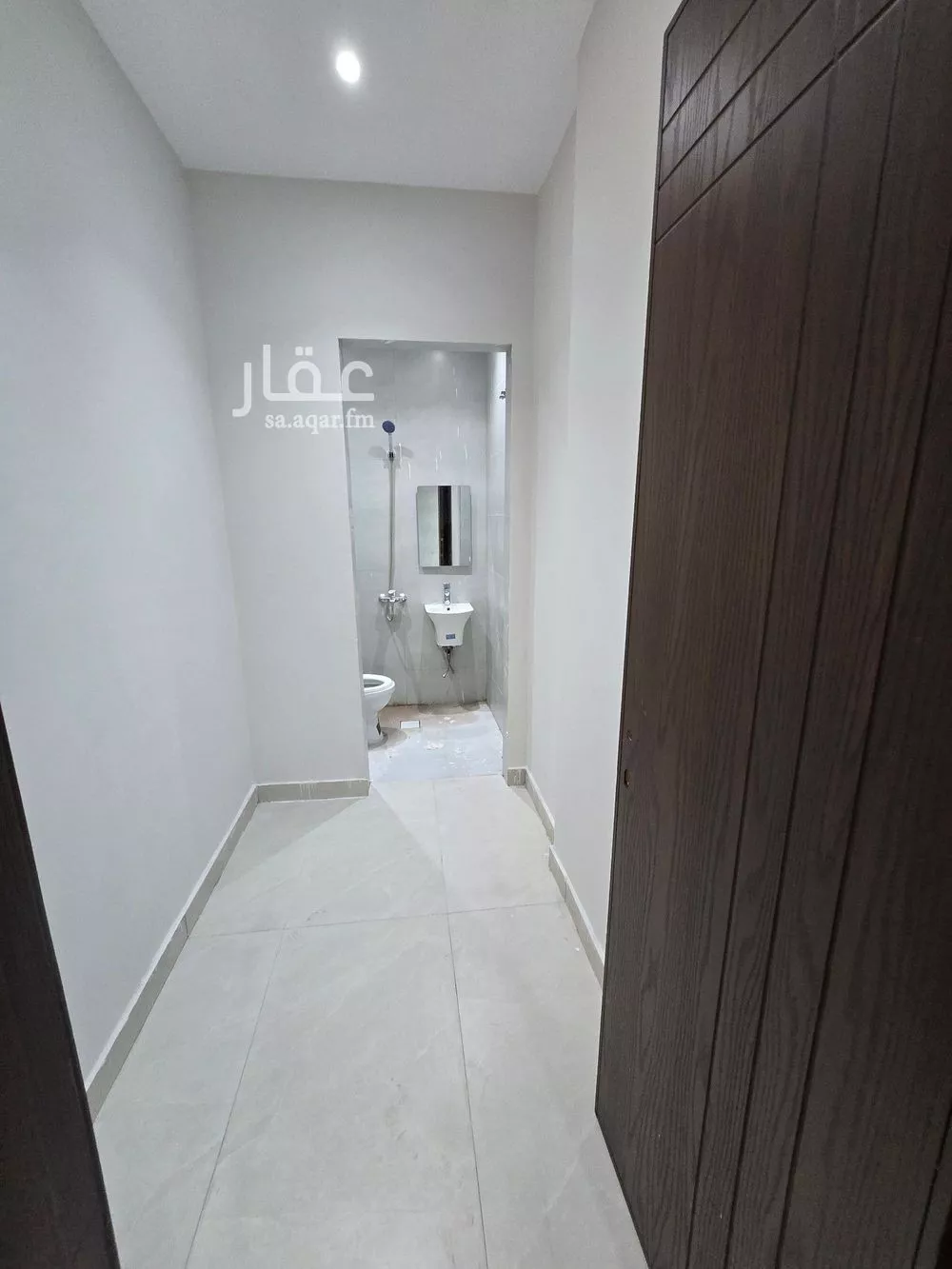 شقة 5 غرف في النزهة 6