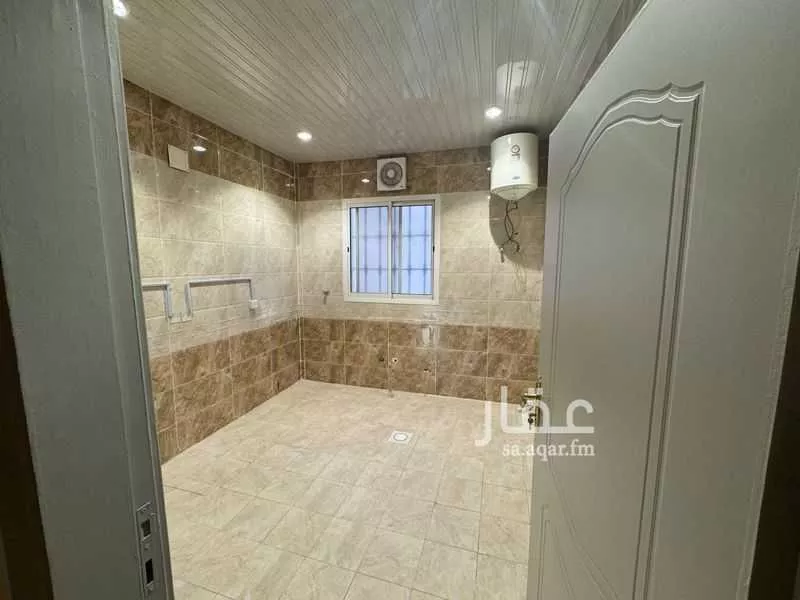 3 bedroom apartment in Al Yarmouk 5