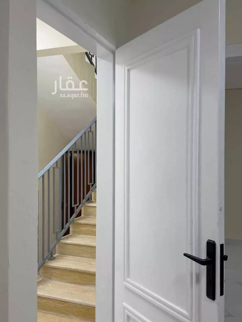 3 bedroom apartment in As Suwaidi 3