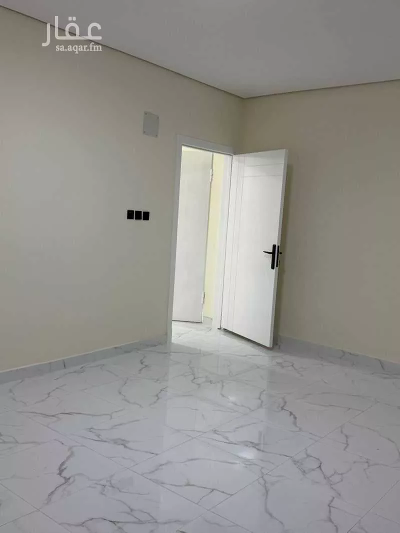3 bedroom apartment in As Suwaidi 7