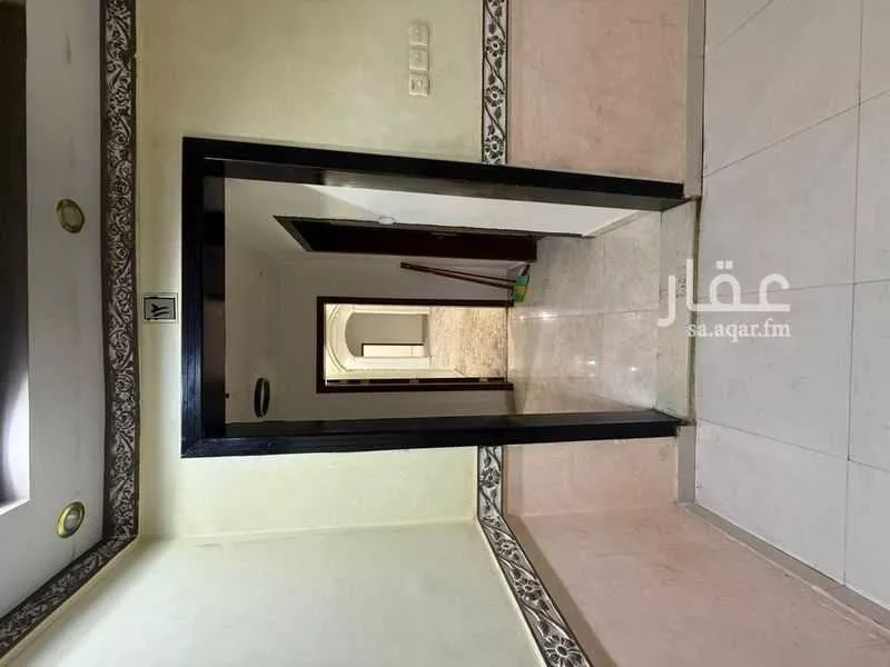 5 bedroom apartment in Al Yarmouk 14