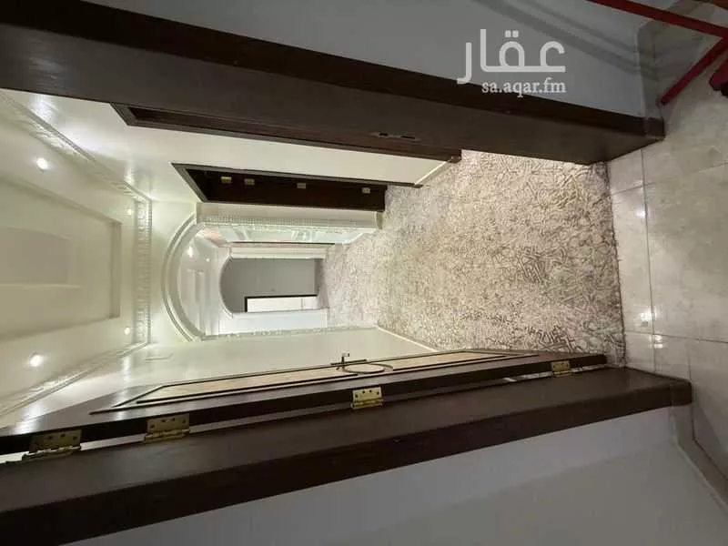 5 bedroom apartment in Al Yarmouk 10