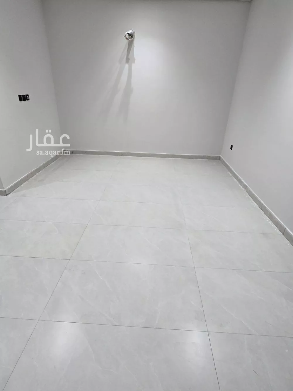 شقة 5 غرف في النزهة 2