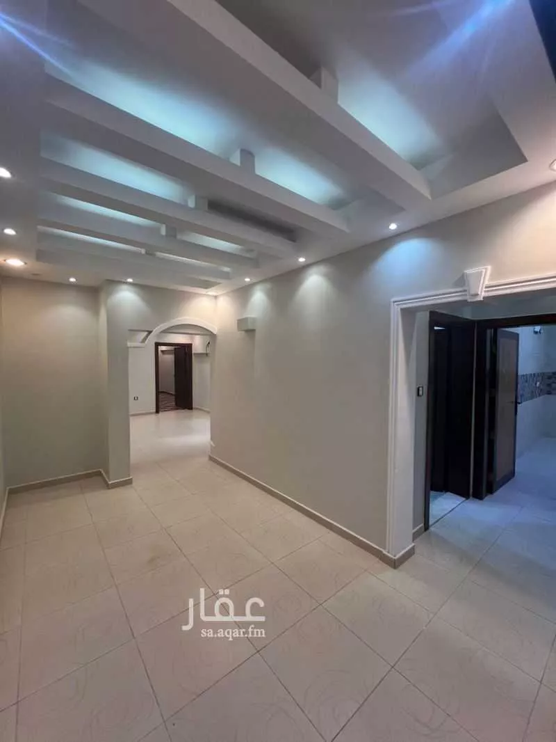 شقة 6 غرف في الحمراء و ام الجود 5