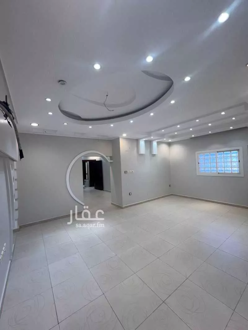 شقة 6 غرف في الحمراء و ام الجود 8