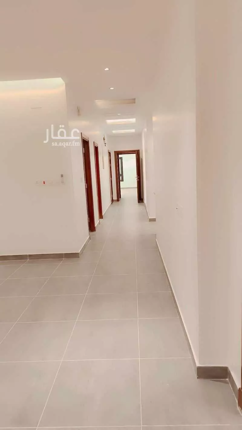 شقة 6 غرف في الملك فهد 6