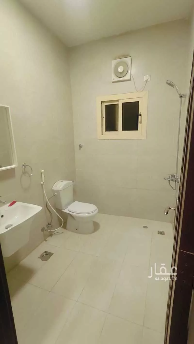5 bedroom apartment in Al Awali 4