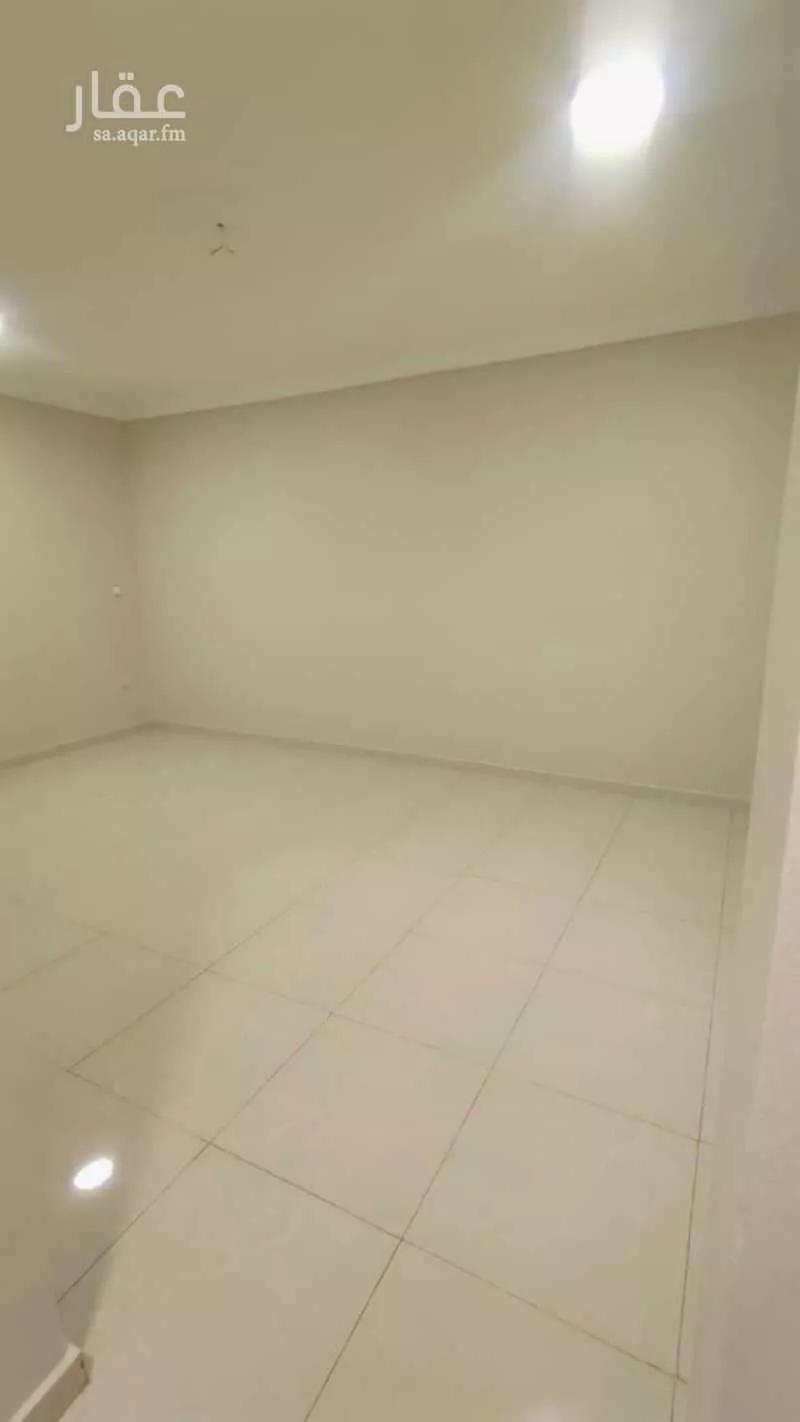 5 bedroom apartment in Al Awali 9