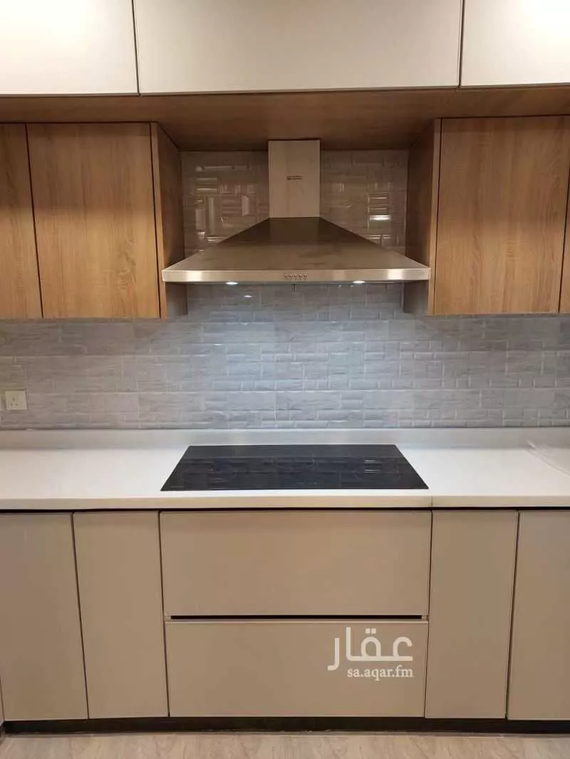 شقة 3 غرف في الحمرا 5