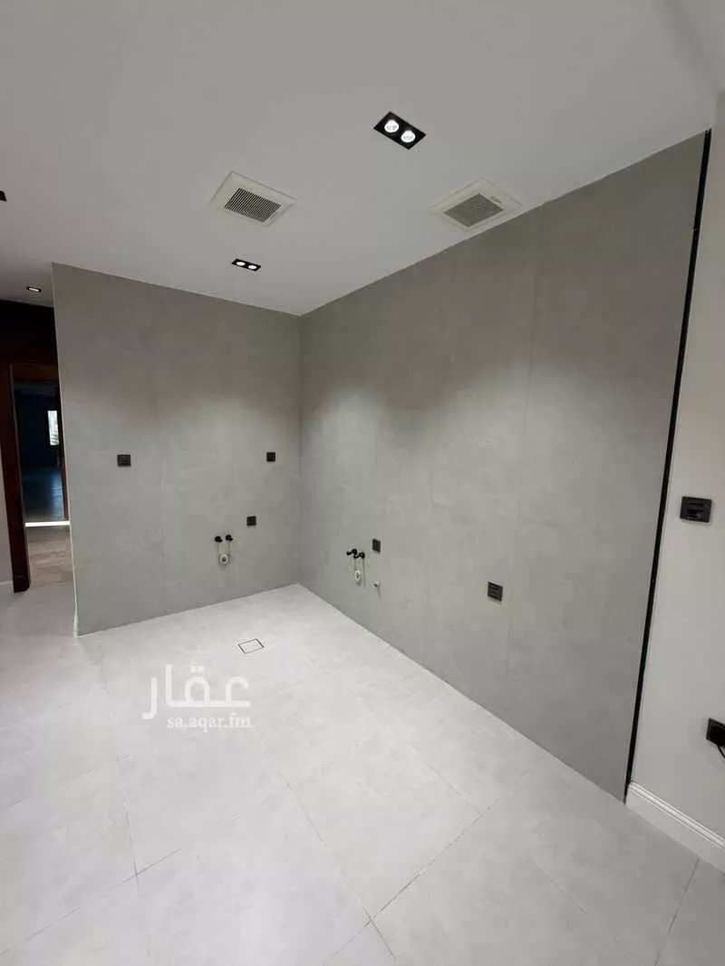 3 bedroom apartment in Al Hamra 6
