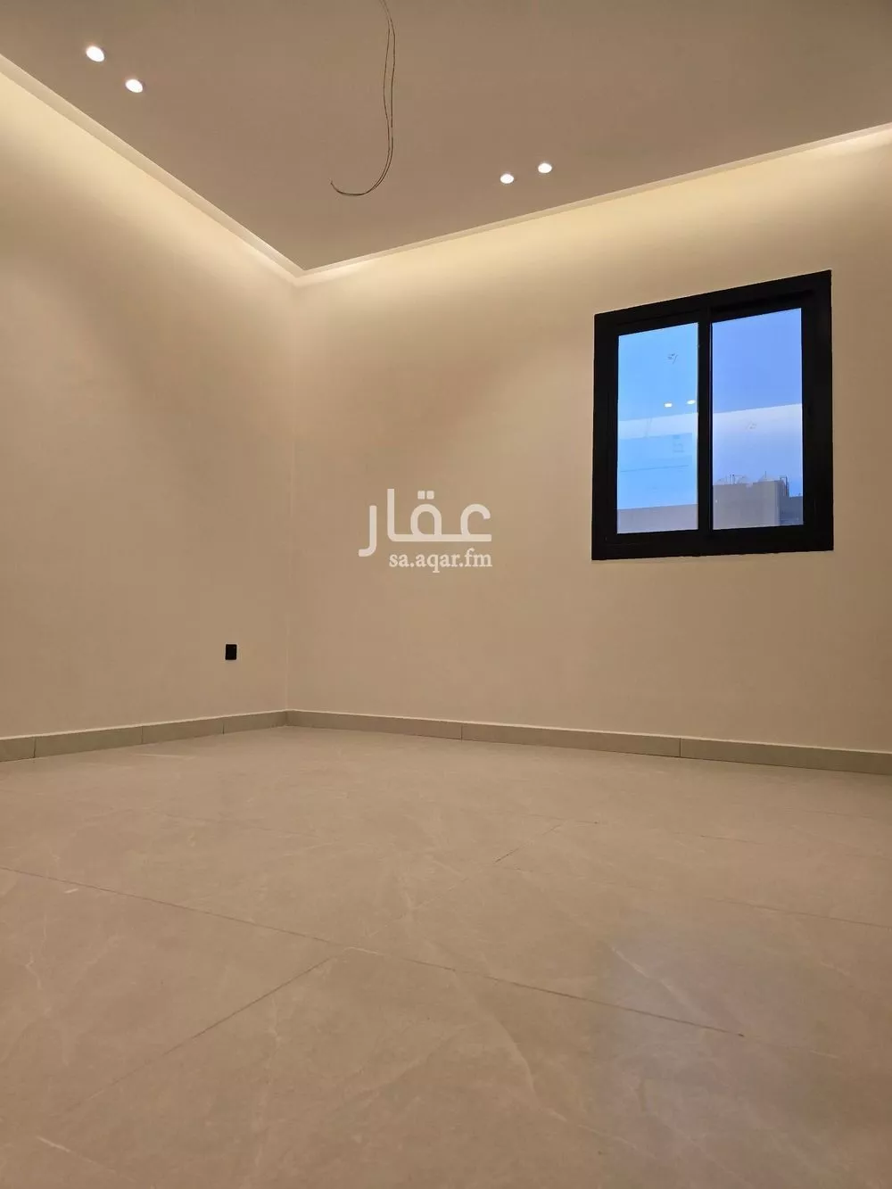 شقة 4 غرف في النزهة 2