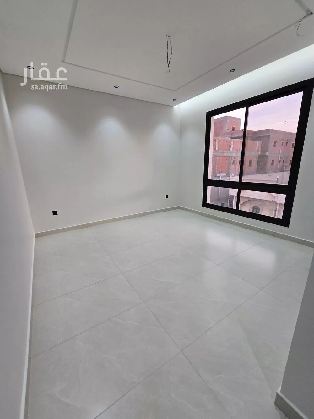 شقة 5 غرف في النزهة 2