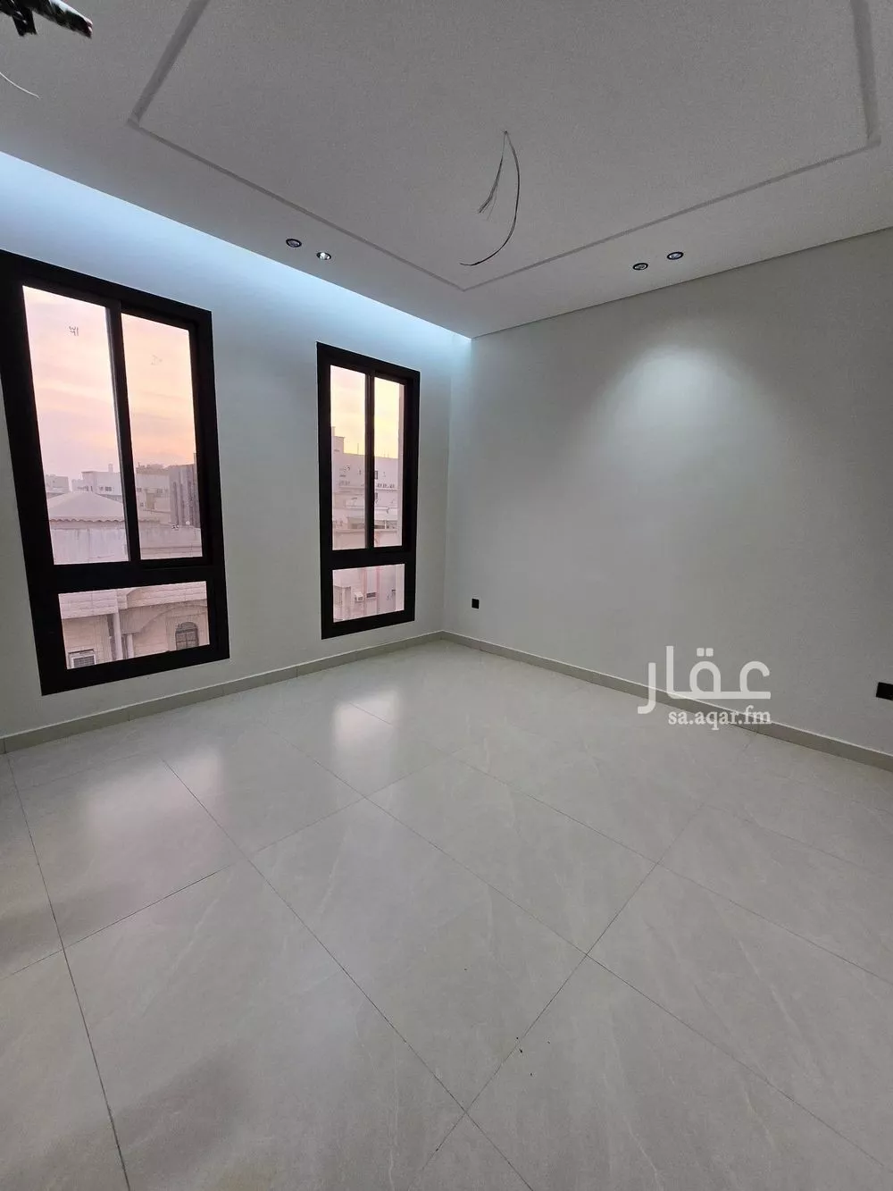 شقة 5 غرف في النزهة 6