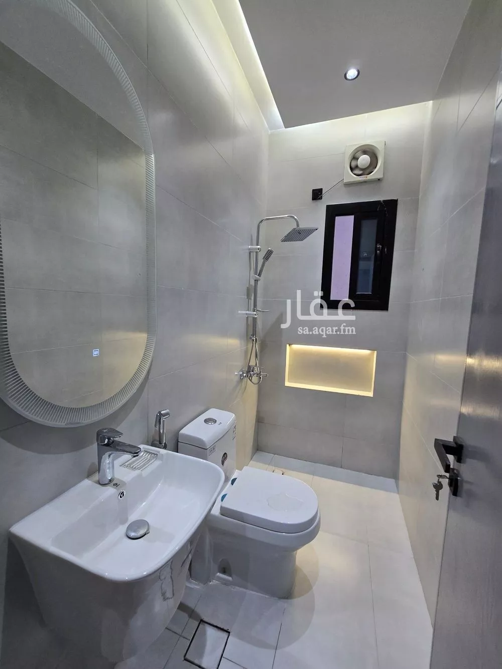 شقة 4 غرف في النزهة 2