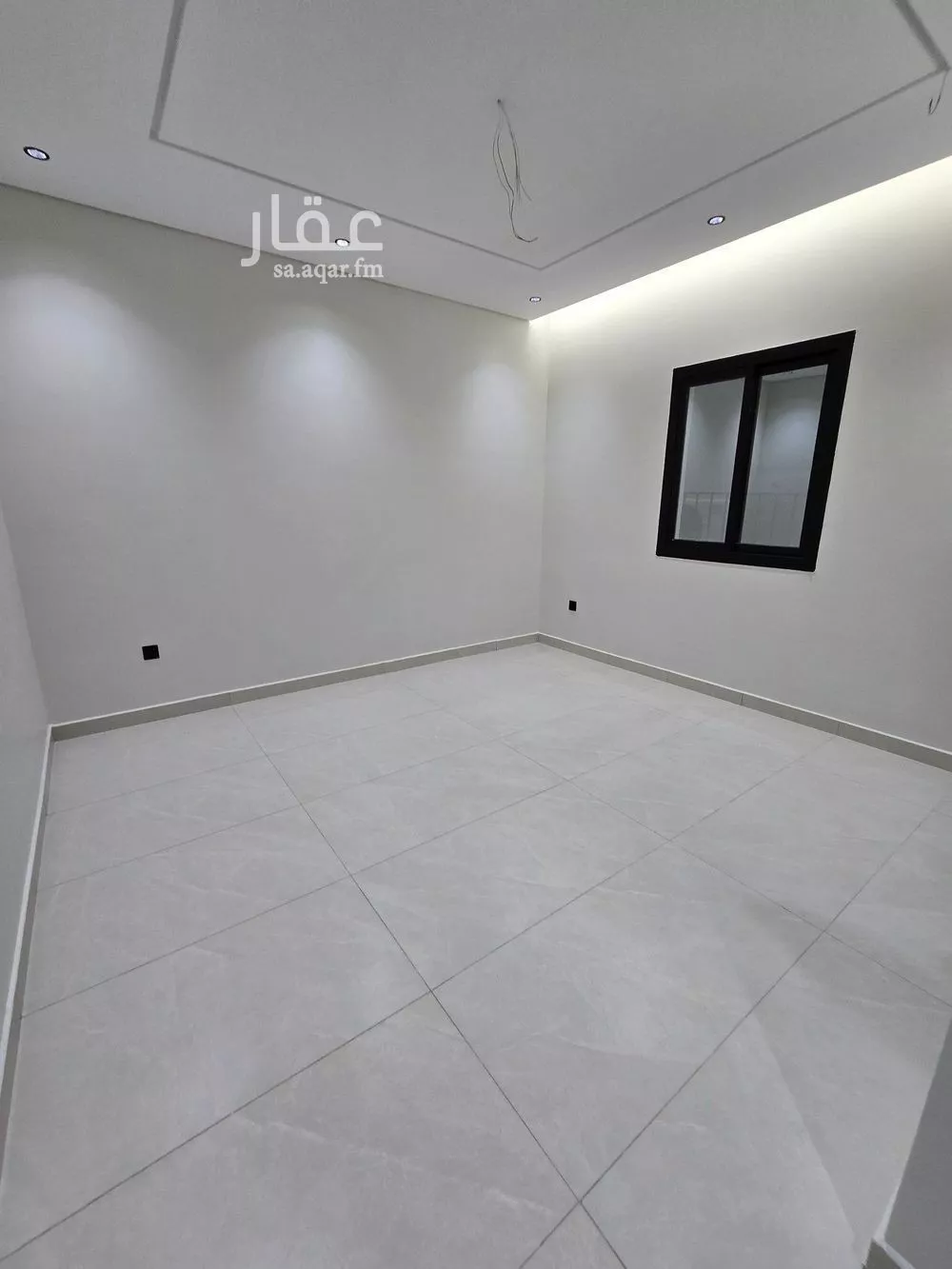 شقة 4 غرف في النزهة 6