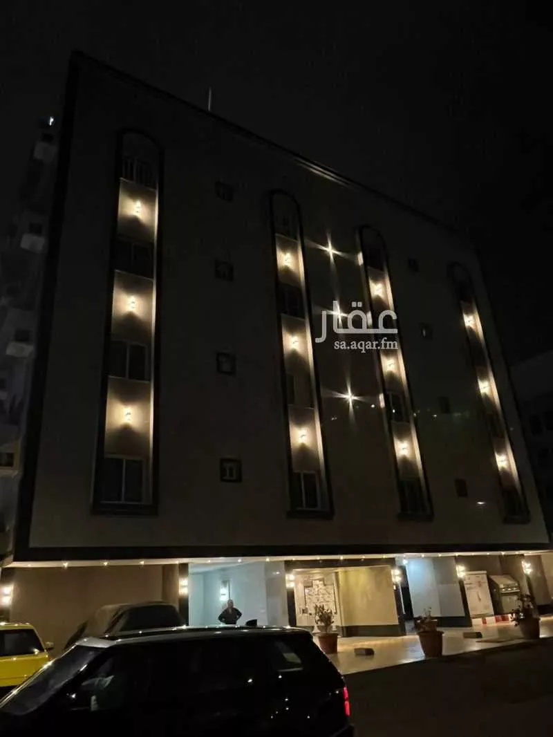 عمارة 1036 م² في الربوة 4