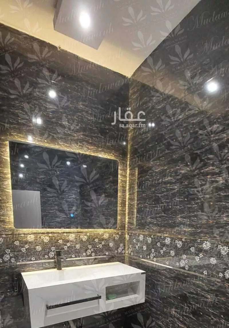 220 sqm office in Al Yarmouk 9