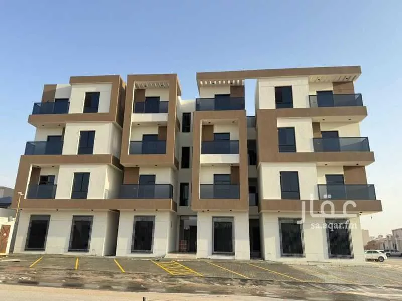 عمارة 1077 م² في الشرق 6