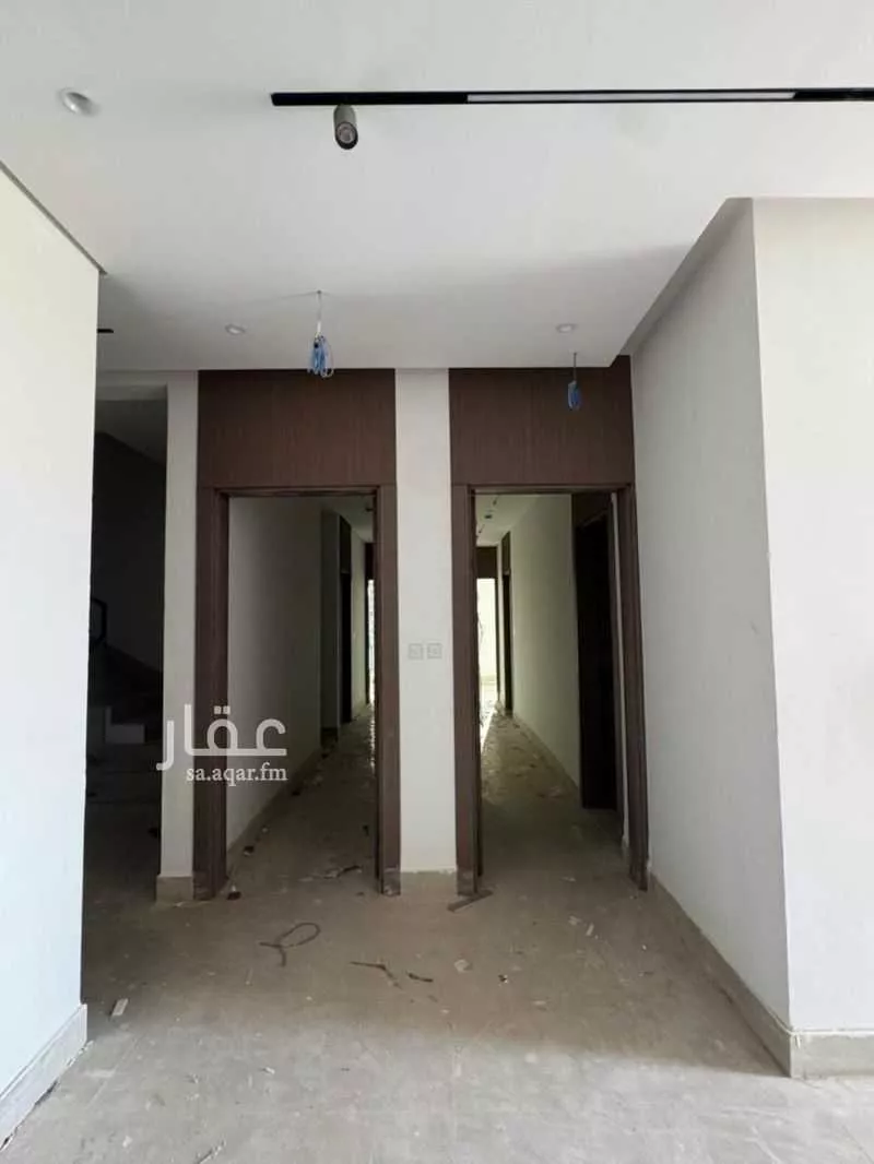 عمارة 1077 م² في الشرق 9