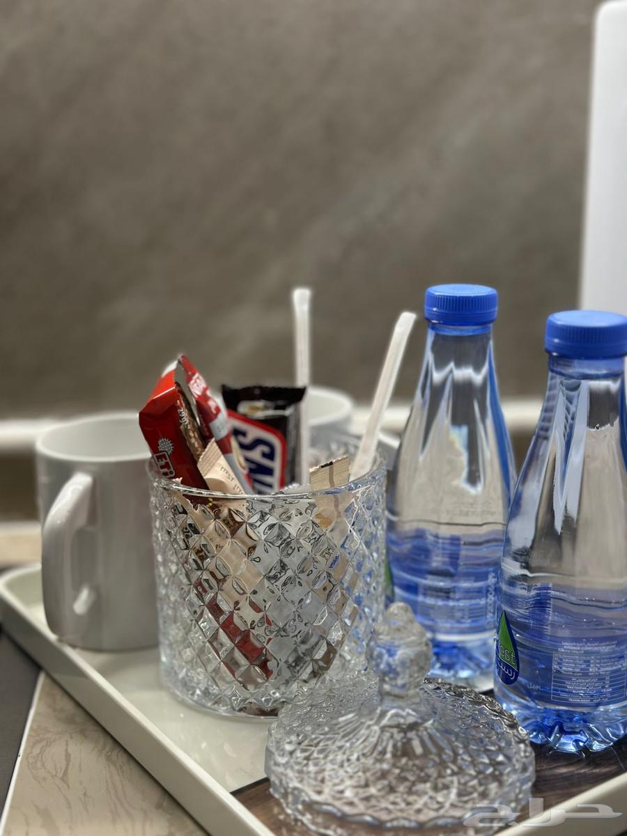 شقة 1 غرف في العقيق 8