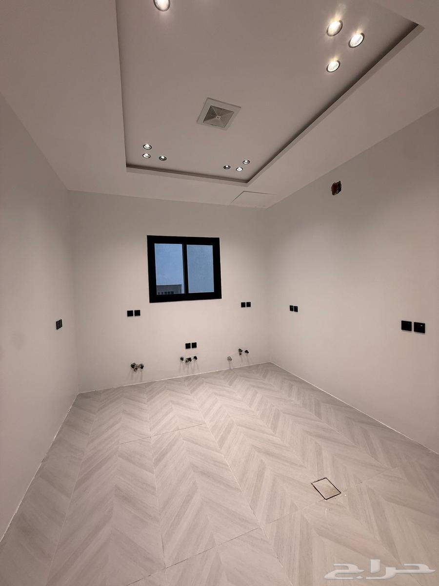 5 bedroom apartment in Al Bayan 12