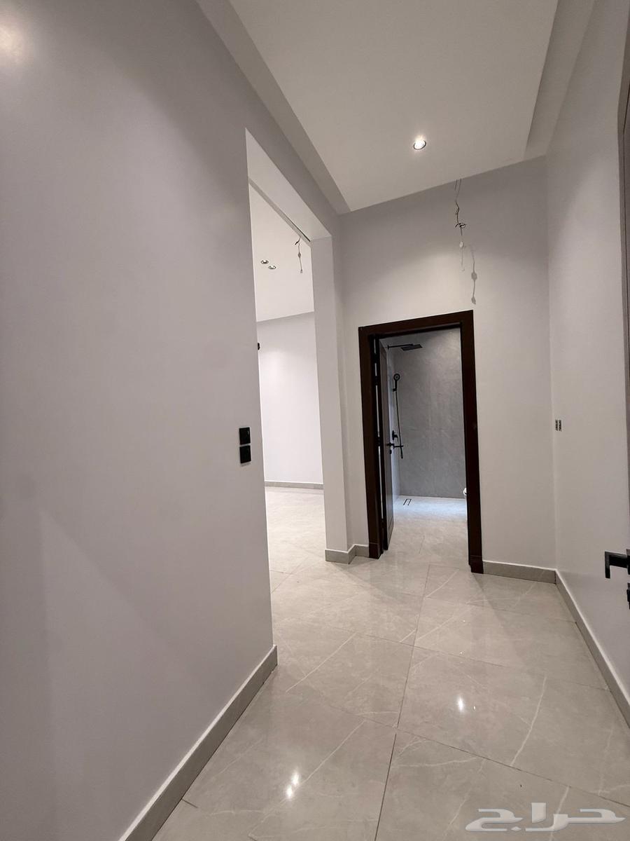 5 bedroom apartment in Al Bayan 18