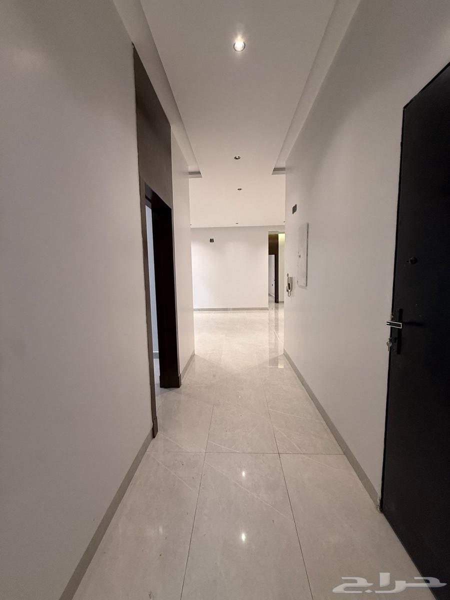 5 bedroom apartment in Al Bayan 8