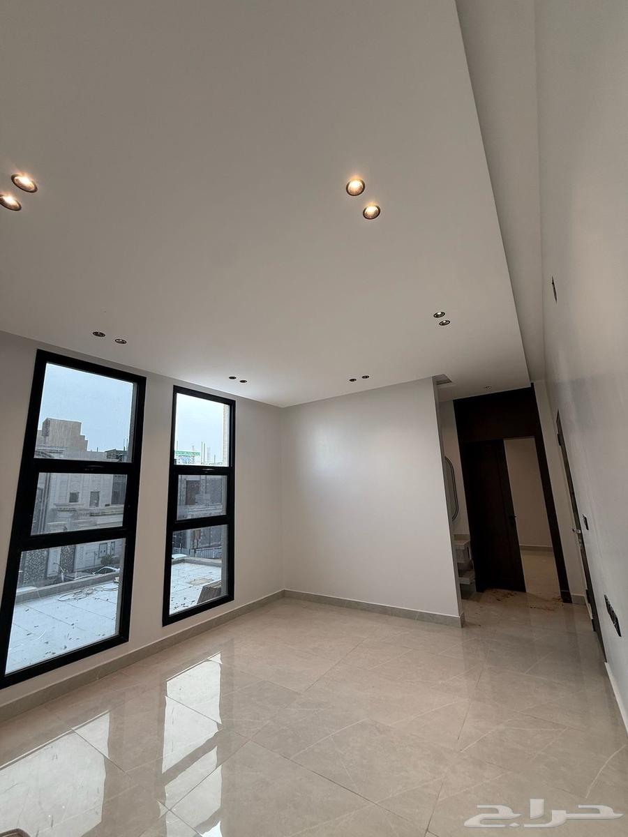 5 bedroom apartment in Al Bayan 9