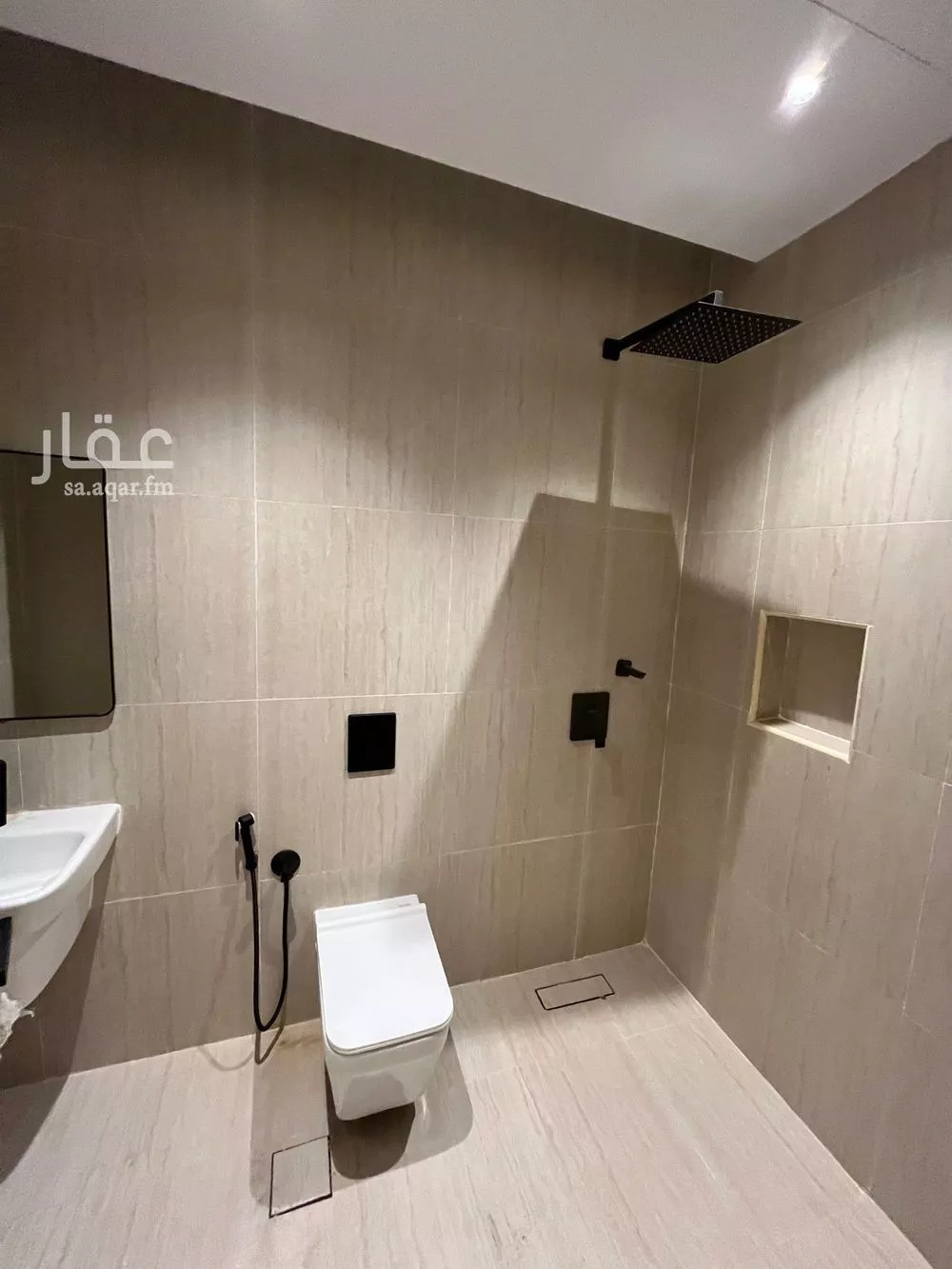 شقة 3 غرف في الرمال 14