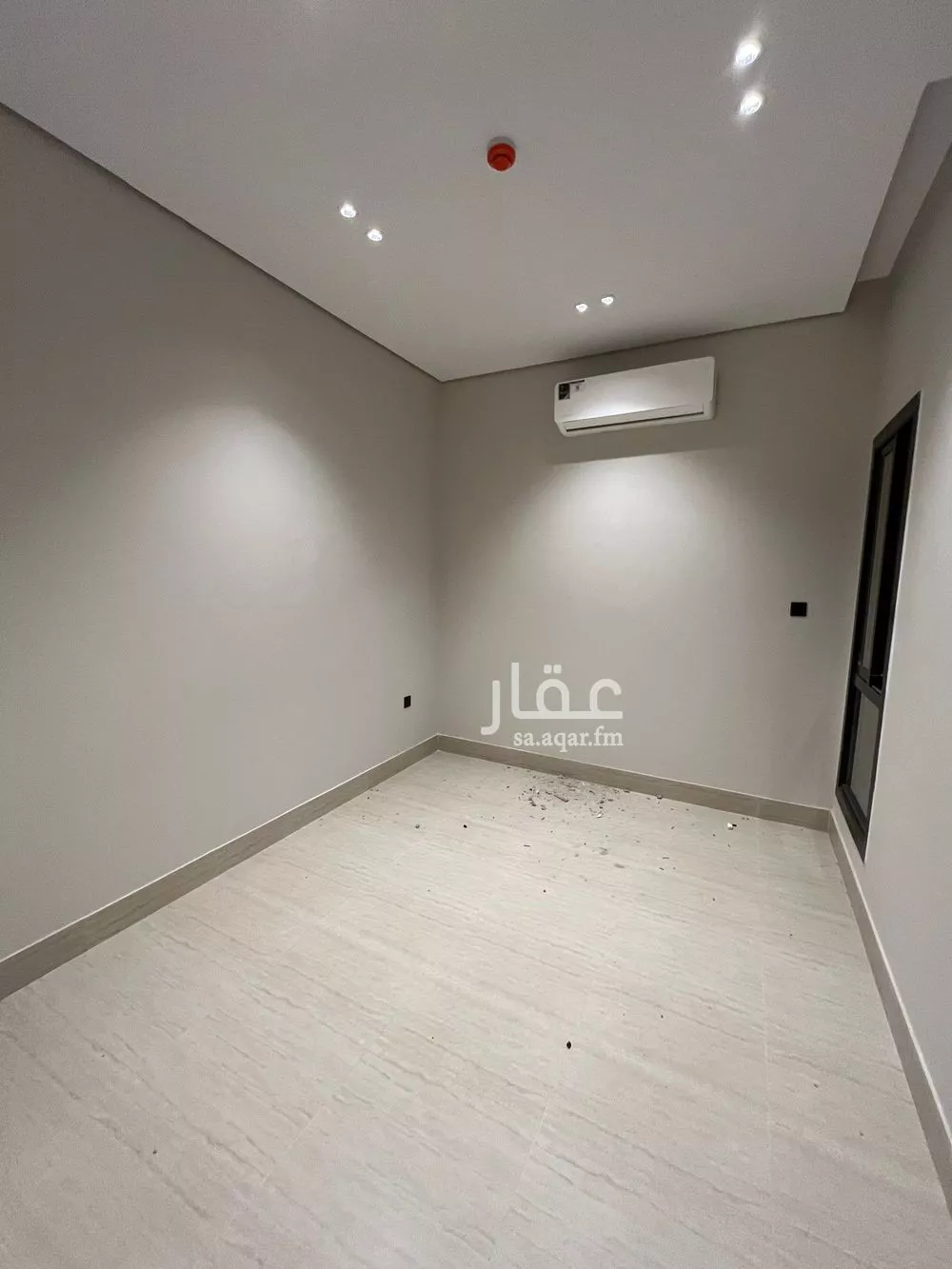 شقة 3 غرف في الرمال 7