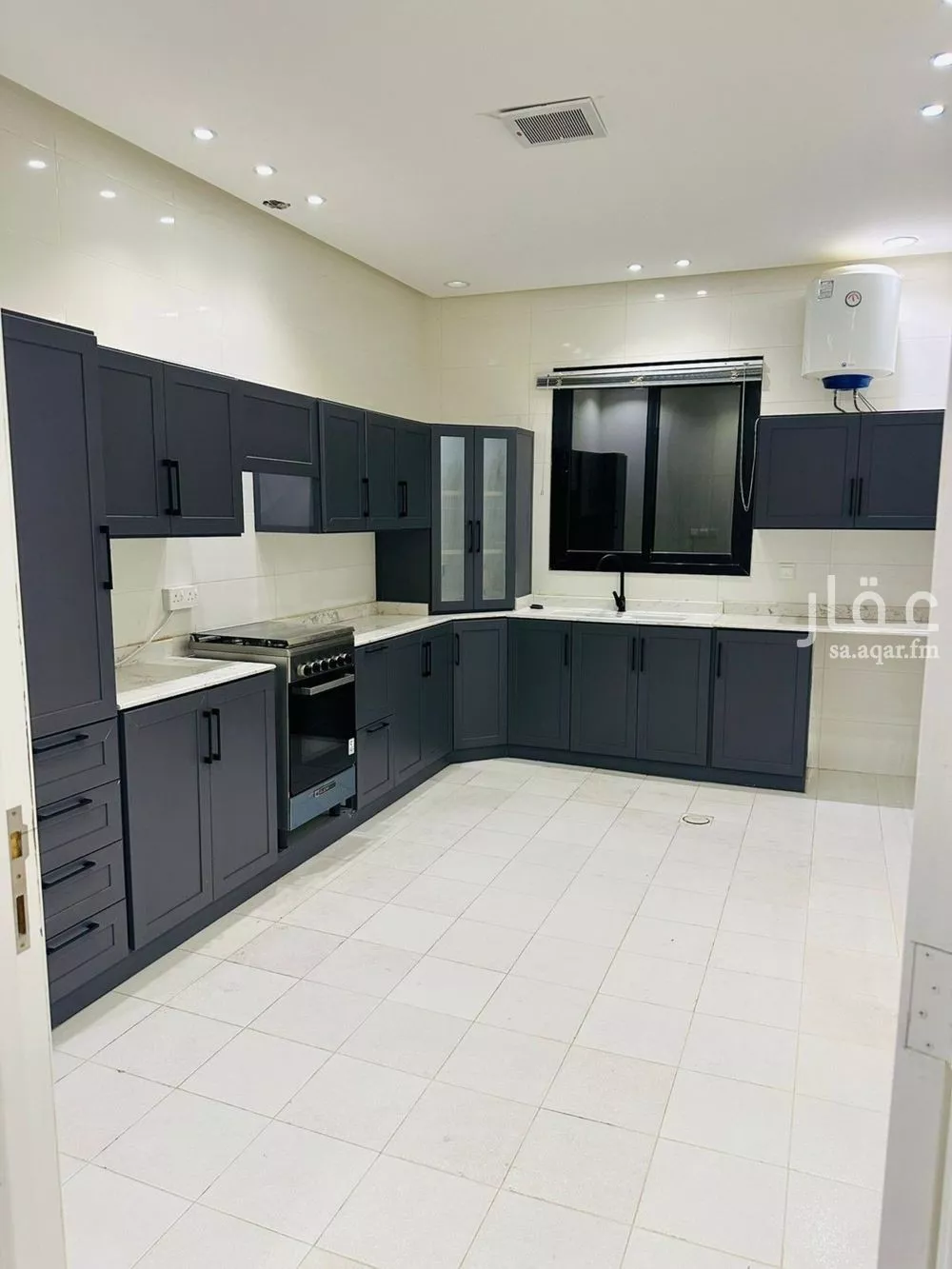 دور 3 غرف في العارض 2