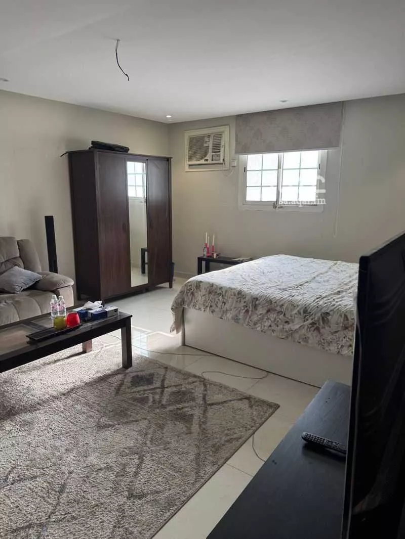 550 sqm building in Al Rabwa 5