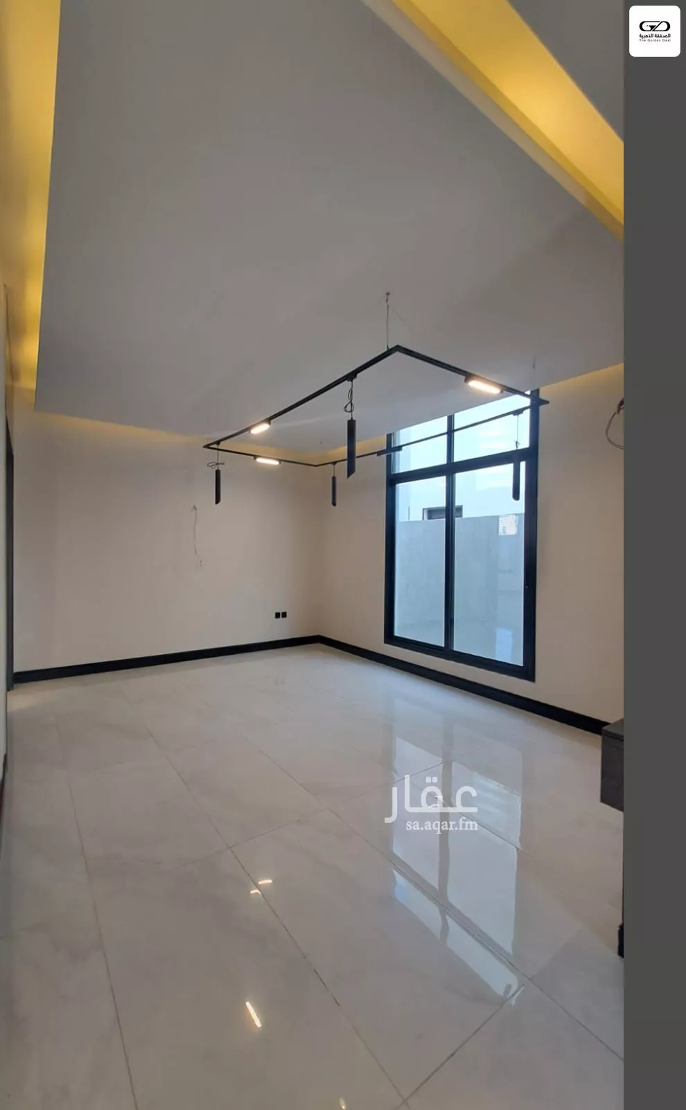 فيلا 4 غرف في الشراع 13