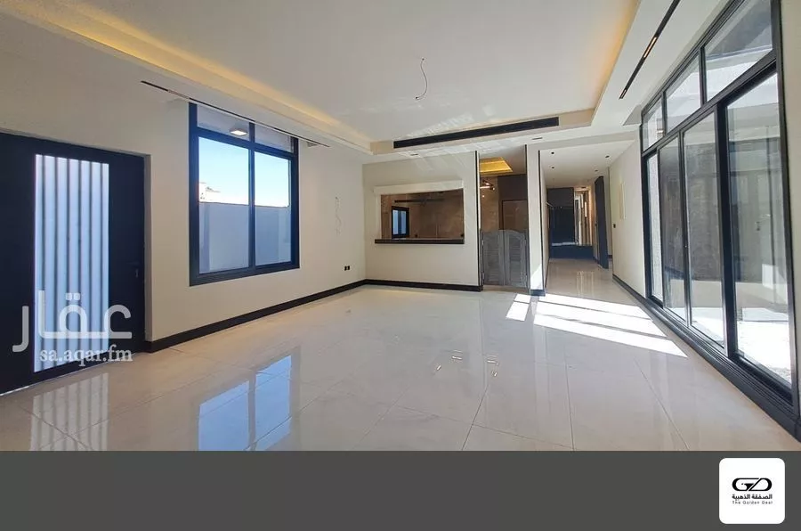 فيلا 4 غرف في الشراع 18