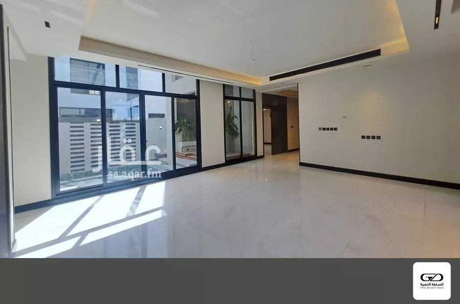 فيلا 4 غرف في الشراع 20