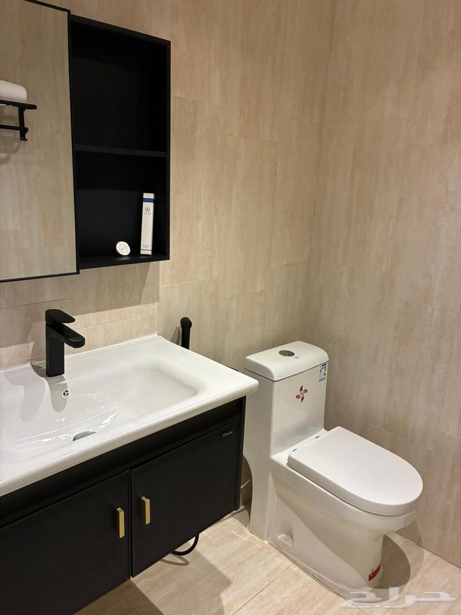 شقة 1 غرف في الملك عبدالعزيز 3