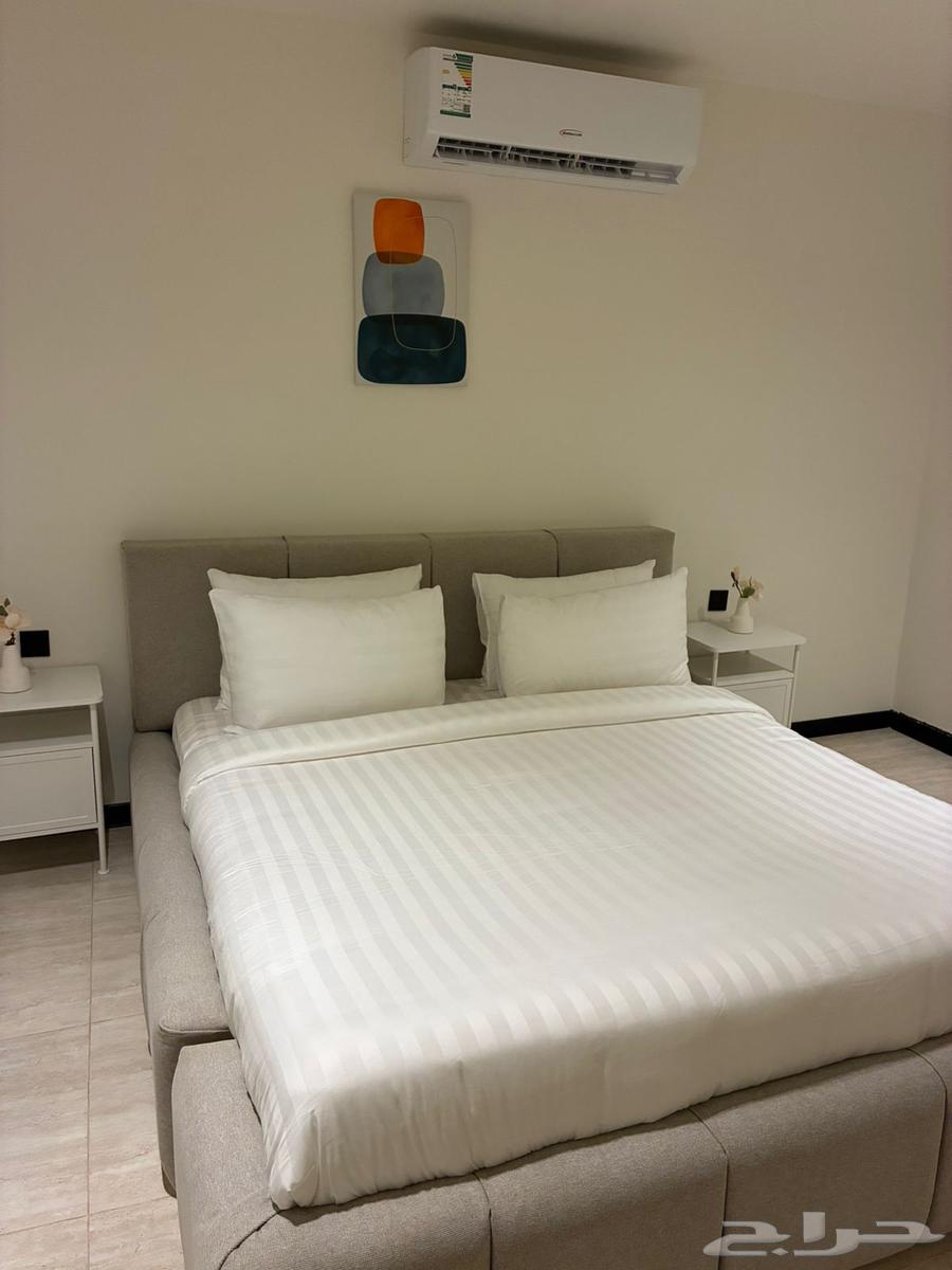 شقة 1 غرف في الملك عبدالعزيز 7