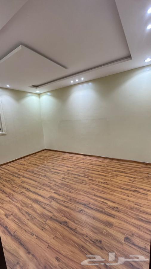 شقة 3 غرف في الرمال 2